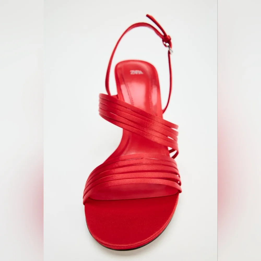 ZARA HEELED STRAPPY SANDALS